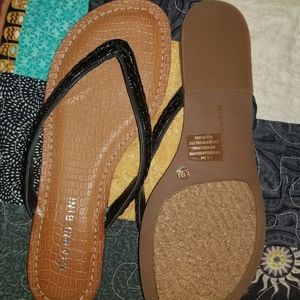 Gianni Bini sandals